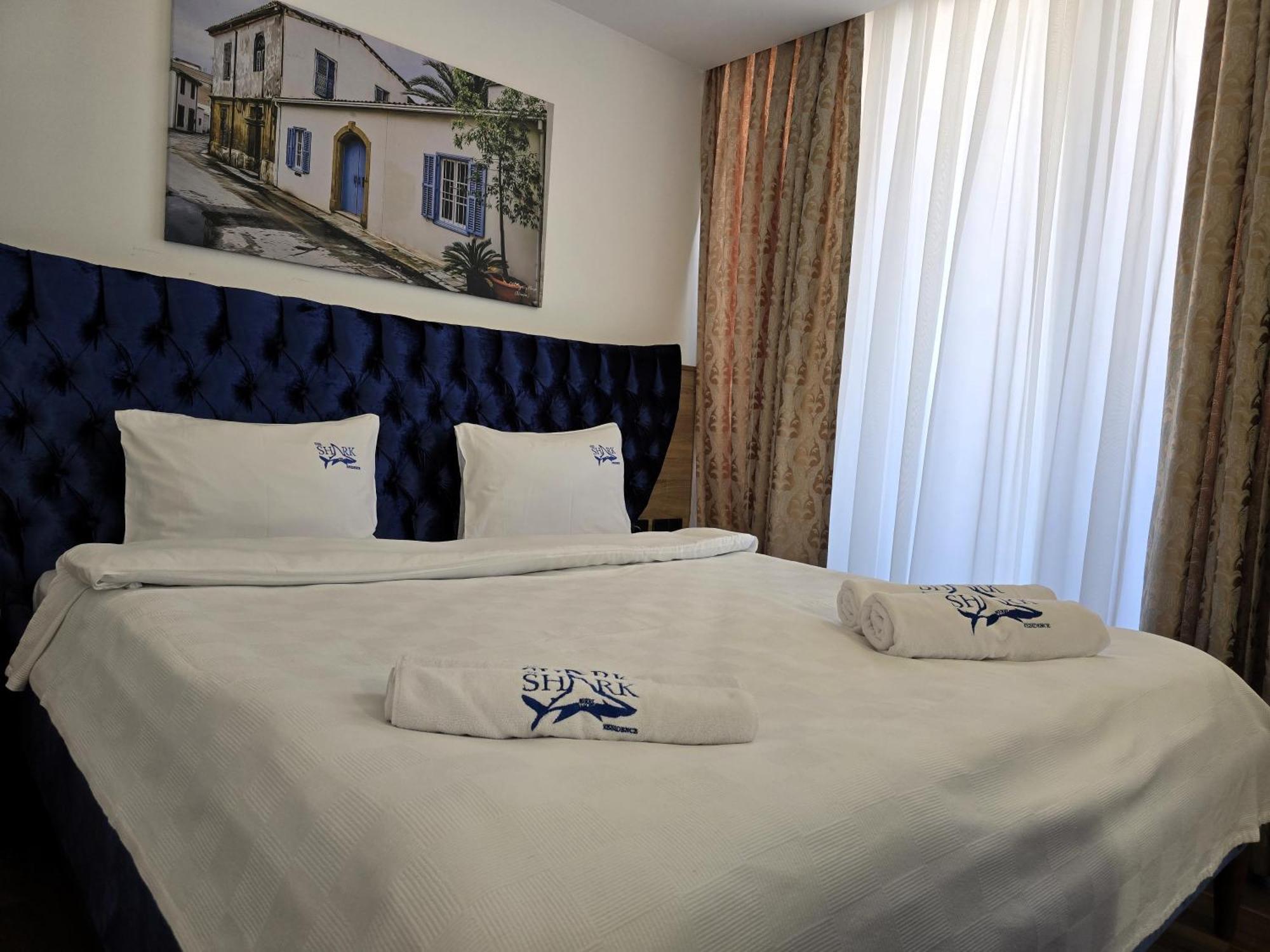 Nurel Shark Residence Kyrenia  Exterior foto