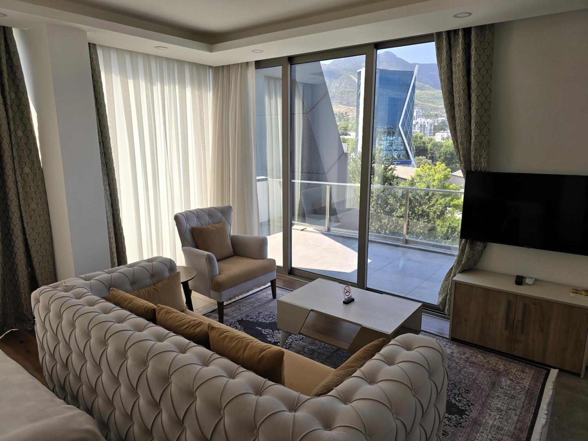 Nurel Shark Residence Kyrenia  Exterior foto