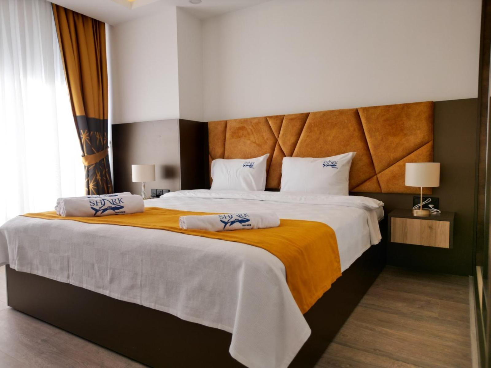 Nurel Shark Residence Kyrenia  Exterior foto